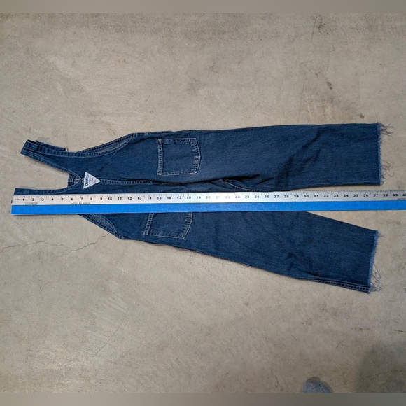 VTG OshKosh Vestback Denim Overalls Girls 6? USA Made Cut Off Raw Hem - Picture 6 of 7